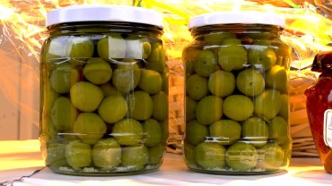 olive-gruen-glas